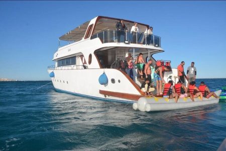 Private Boat Day Magawish Island & Lunch & transport-Hurghada