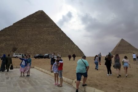 Cairo Full Day Tour by bus to Pyramids & Museum - Sharm El Sheikh